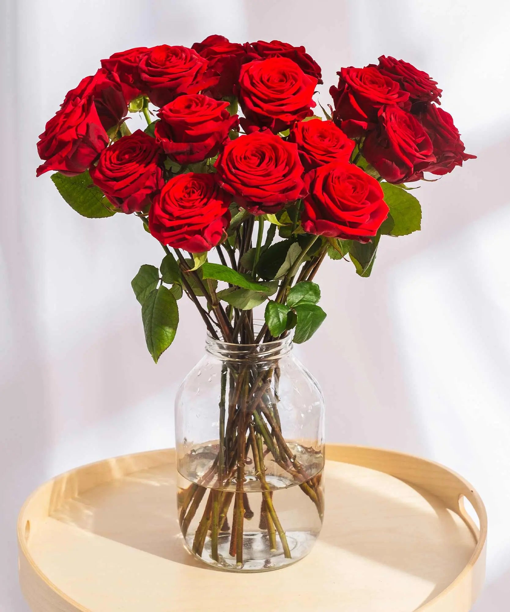 Order beautiful Guernsey Roses online for UK & London Delivery – Guernsey  Flowers by Post